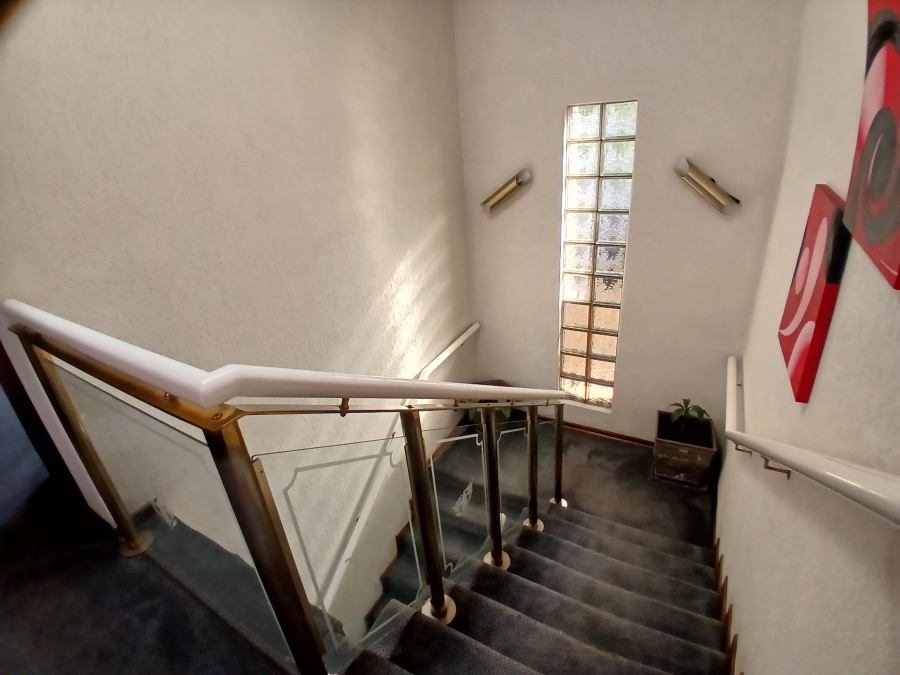4 Bedroom Property for Sale in Zinniaville North West